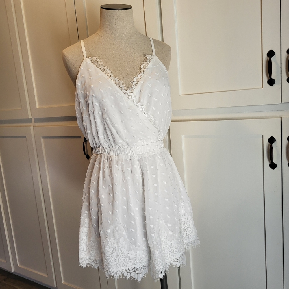 Women’s White Lace Romper - Sleeveless V-Neck